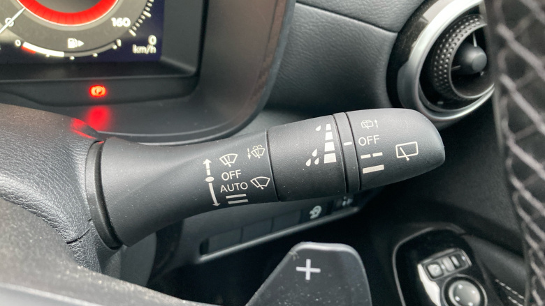 Nissan Juke 1.0 DiG-T Tekna 5dr DCT Petrol Hatchback